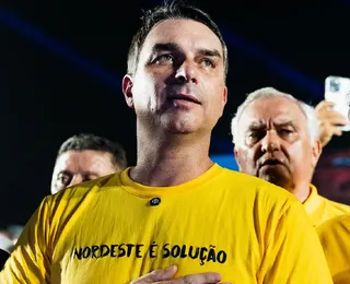 Flávio Bolsonaro recorre a influenciador após prejuízo com caso Master