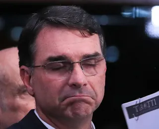 Flávio Bolsonaro tem candidatura barrada; saiba os próximos passos para liberação
