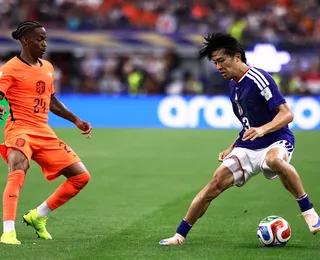 Holanda e Japão empatam em jogão de quatro gols na Copa do Mundo