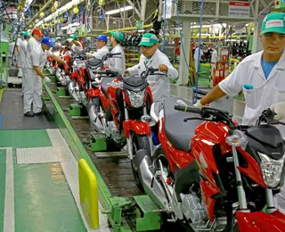 Indústria de motos avança sob risco de seca