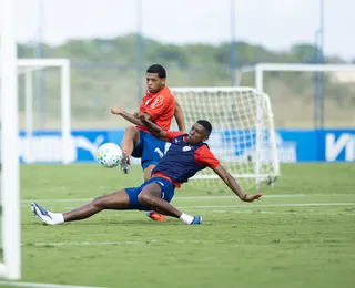 Joia do Bahia volta após treinos com a Seleção e vira opção contra a Chape