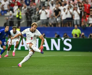Kane faz dois e Inglaterra vence a Croácia em jogaço de seis gols