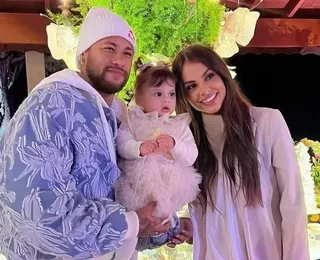 Mãe da filha de Neymar se pronuncia sobre ausência da filha na Copa do Mundo