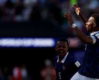 Mbappé marca dois gols e passa Messi na artilharia das Copas do Mundo