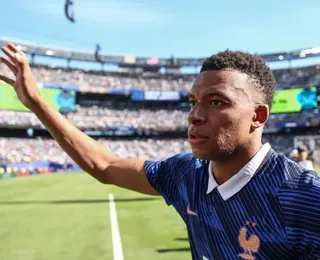 Mbappé ultrapassa Klose na busca por recorde histórico das Copas