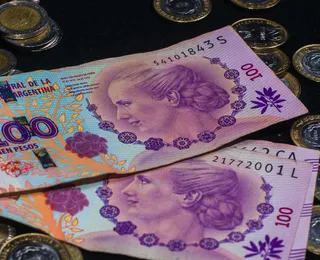 Peso argentino desaba e já vale menos que moedas do Fortnite e Roblox