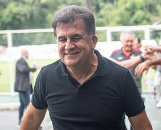 Presidente do Vitória chama jornalista de "PCC" e arranca risadas