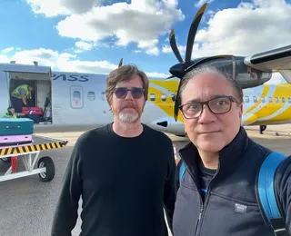 Quem é o cantor que viajou na aeronave da Voepass um dia antes da tragédia