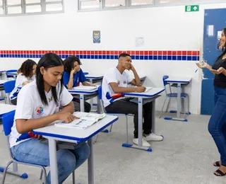 Professores da Bahia recebem valores do piso do magistério