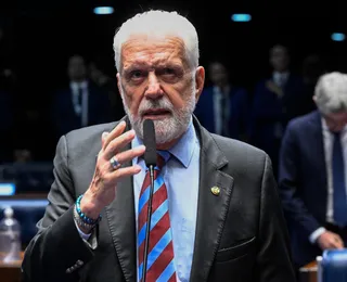 Wagner confirma candidatura ao Senado após ser alvo de busca e apreensão
