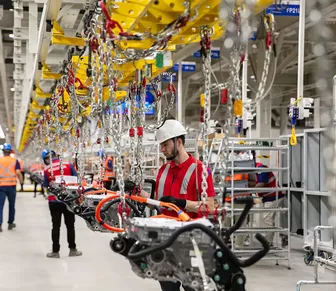 BYD bate recorde e anuncia expansão da produção no Brasil