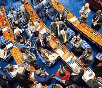 Congresso permite que governo gaste até R$ 7,5 bi fora do teto em 2026