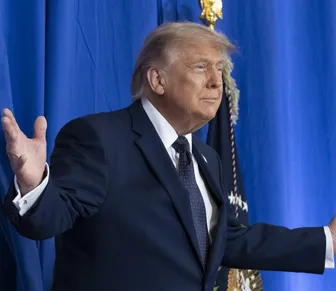 Suprema Corte autoriza Trump a avançar com repressão à imigração