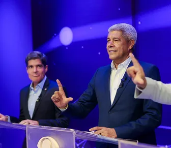Segurança pública e alianças nacionais esquentam o confronto entre Jerônimo e ACM Neto