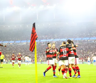 Vitória faz procura por craque do Flamengo que jogou na Seleção