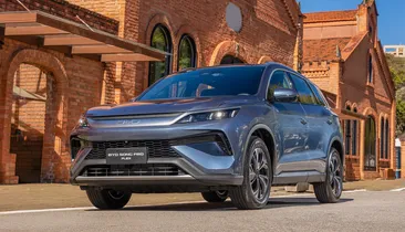 BYD lança Song Pro Flex, o primeiro híbrido plug-in a etanol da marca; veja detalhes