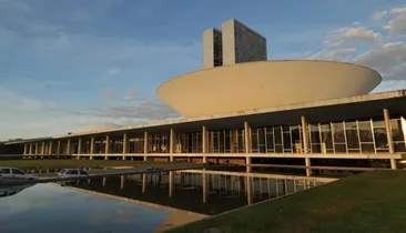 Com eleição no radar, Congresso volta com pautas travadas