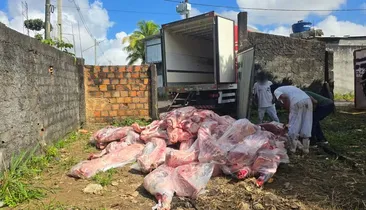 Funcionários são feitos reféns após roubo de carga em Vista Alegre