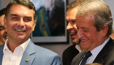 Presidente do PL tenta enterrar crise entre Flávio e Michelle: "Bolsonaro sempre faz melhor escolha"
