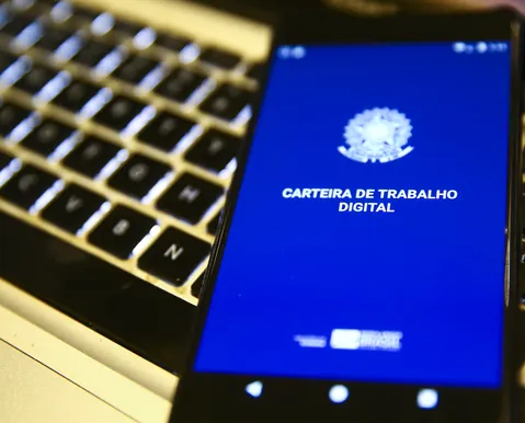 Fim da escala 6x1 já tem data para ser destravado no Senado