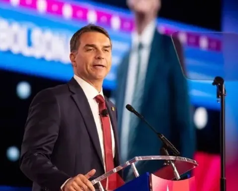 Alfredo Gaspar será o vice de Flávio Bolsonaro na chapa presidencial
