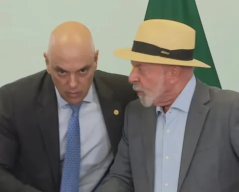 Após evento no Planalto, Lula chama Moraes para "tomar um café" - Imagem