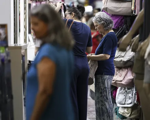 Mulher espera receber R$ 200 mil do INSS, mas perde R$ 28 mil em golpe