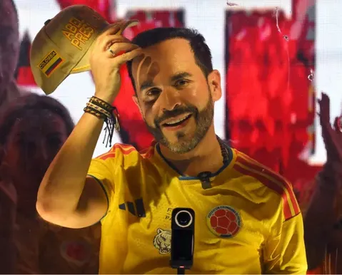 AtlasIntel: Abelardo de la Espriella lidera com folga 2º turno na Colômbia