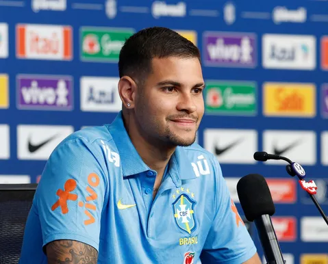 Bruno Guimarães detona críticos e avisa: "Ninguém tem cinco estrelas"