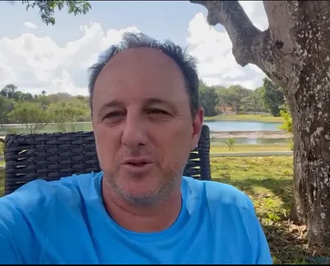 Ceni manda recado para Vozinha, destaque da Copa: "Estreia histórica"