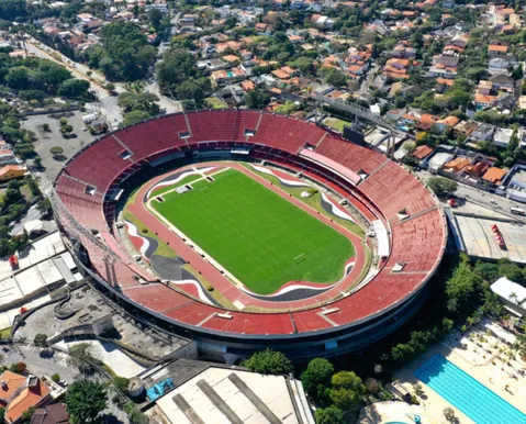 Torcedor infiltrado é agredido após ser identificado na torcida do São Paulo