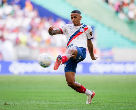 Com dores, dupla de titulares do Bahia é substituída e vira desfalque