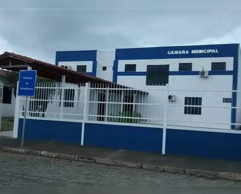 Eleição antecipada na Câmara de Coração de Maria ignora regra do STF