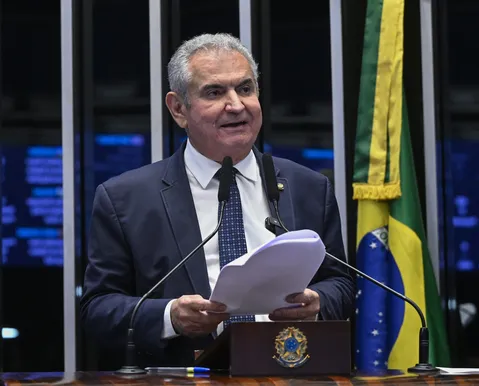 Escala 6x1: Angelo Coronel se manifesta sobre voto em PEC