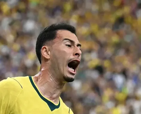 Martinelli vira segundo brasileiro mais bem pago em ex-clube de Neymar