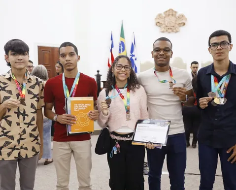 Estudantes da rede estadual são premiados em Olimpíada de Matemática - Imagem