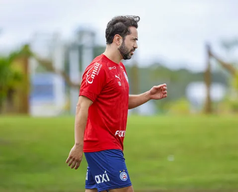 Everton Ribeiro já se aposentou no Bahia; só o Grupo City ainda não aceitou