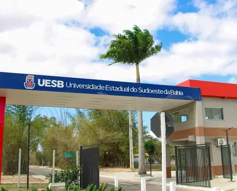 Filmes ajudam estudantes a ampliar repertório para vestibular