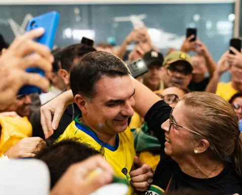 Flávio lança primeiras propostas para mulheres na corrida ao Planalto