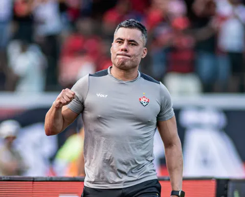 Jair Ventura revela fome de título para "fazer história" no Vitória - Imagem