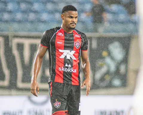 Lesão de defensor é grave e fará o Vitória se mexer no mercado