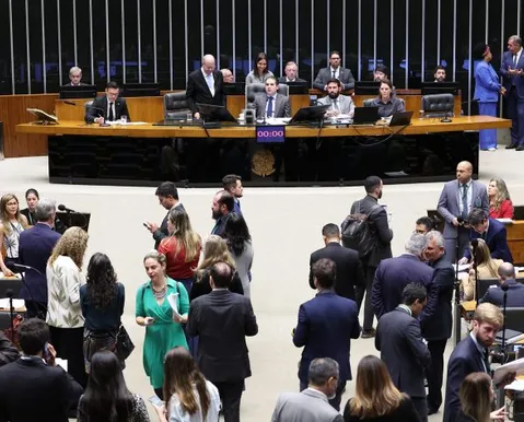 Confira estado de saúde de líder do PT que sofreu AVC em Brasília