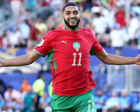 Marrocos vence Escócia, assume liderança e coloca pressão no Brasil