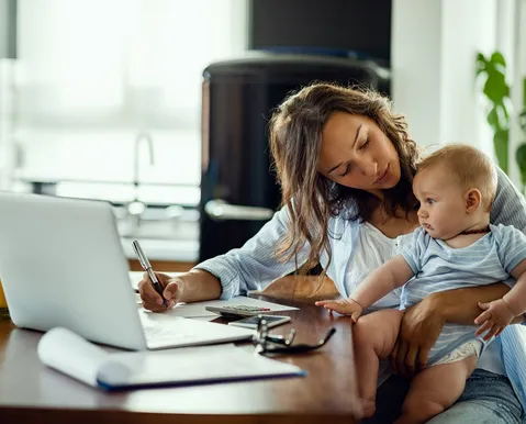 Mães empreendedoras: 46% relatam preconceito e sobrecarga na Bahia