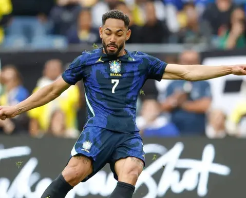 Matheus Cunha afasta 'fantasma de 2022' e brilha com a 9 do Brasil