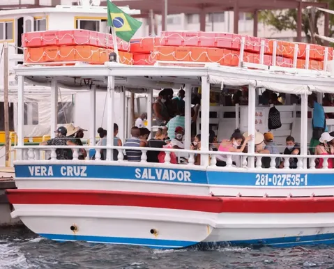 Mau tempo mantém suspensa a travessia Salvador-Mar Grande - Imagem