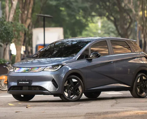 Novo BYD Dolphin; tudo sobre preço, autonomia e recarga rápida