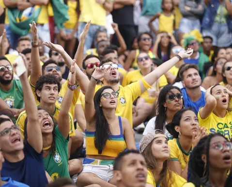 Governo libera servidores em dias de jogos do Brasil na Copa; veja regras