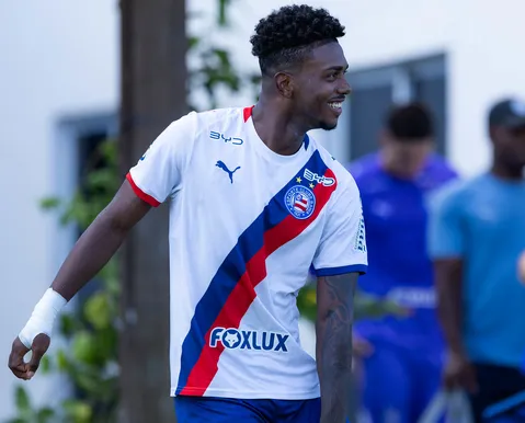 Promessa da base volta a marcar gol pelo Bahia após dois meses