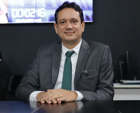 PT-BA formaliza veto a André Fraga e expõe racha na federação com o PV